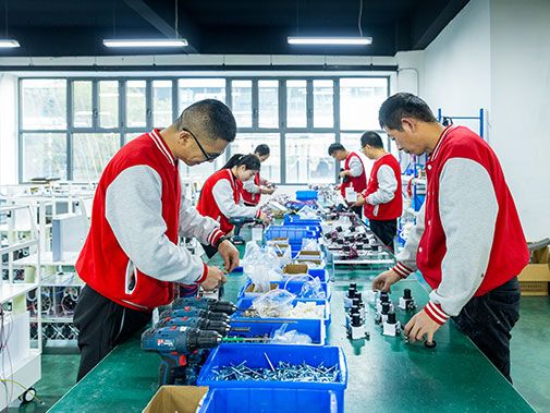 How do Longfian control product quality?